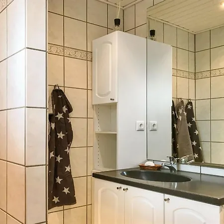 Sana - 2-5km From The Sea By Interhome