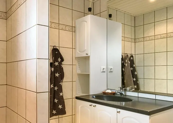 Sana - 2-5km From The Sea By Interhome