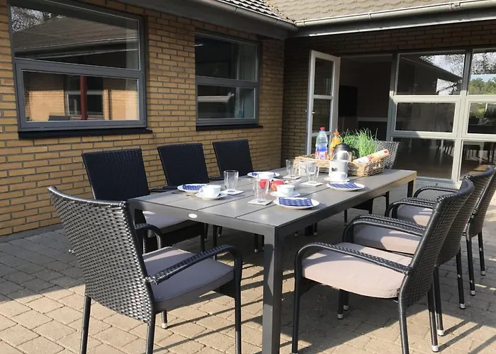 Prázdninový dům Sana - 2-5km From The Sea By Interhome